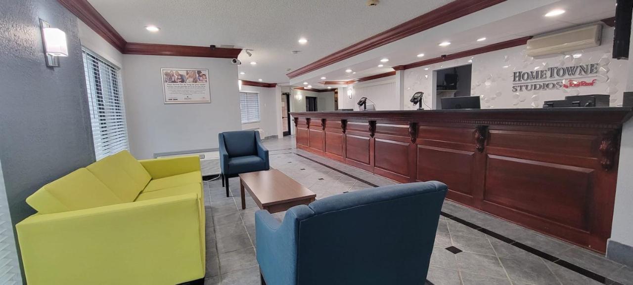 Hometowne Studios By Red Roof Egg Harbor-Atlantic City Airport Egg Harbor Township Bagian luar foto