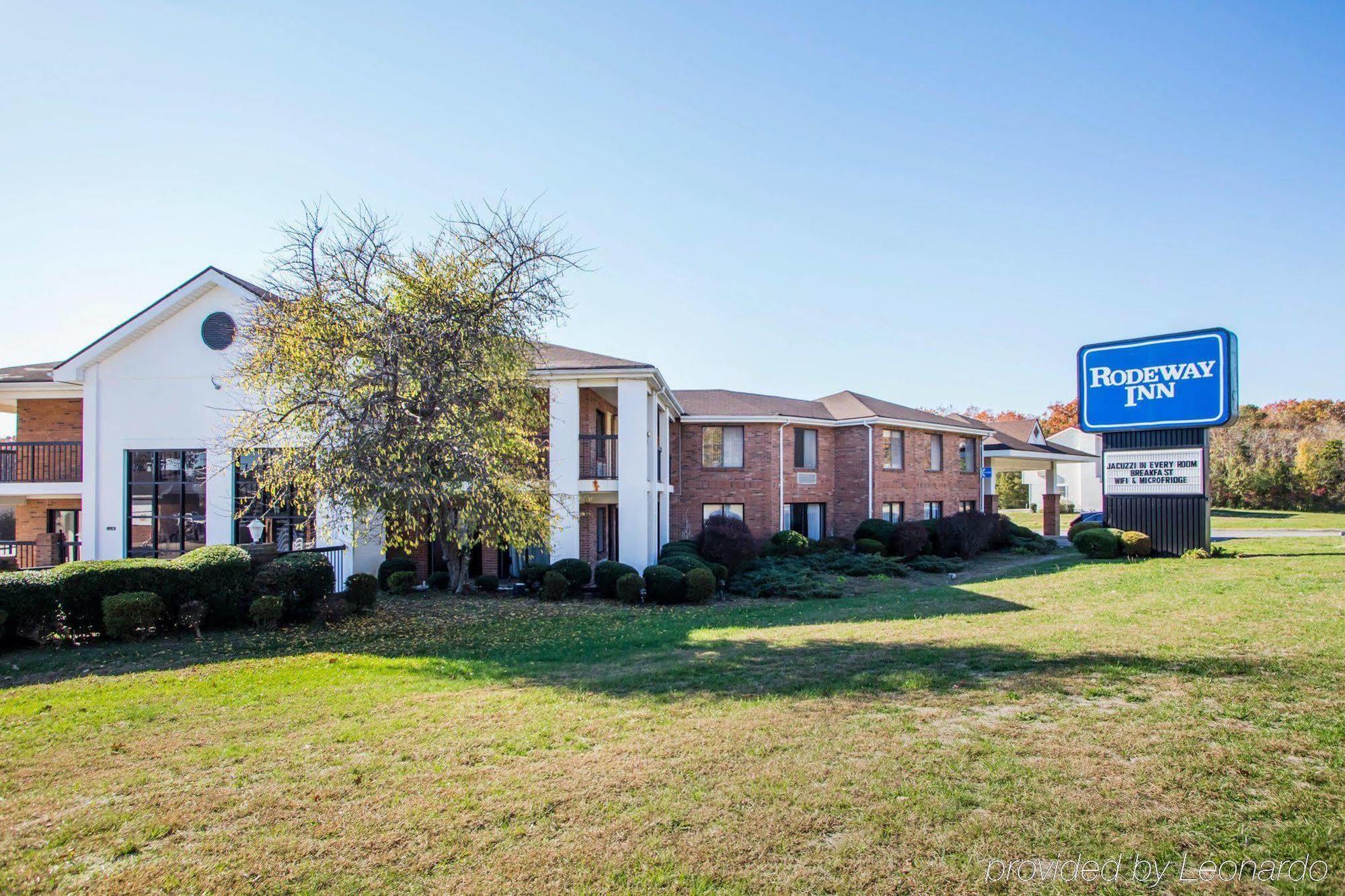 Hometowne Studios By Red Roof Egg Harbor-Atlantic City Airport Egg Harbor Township Bagian luar foto
