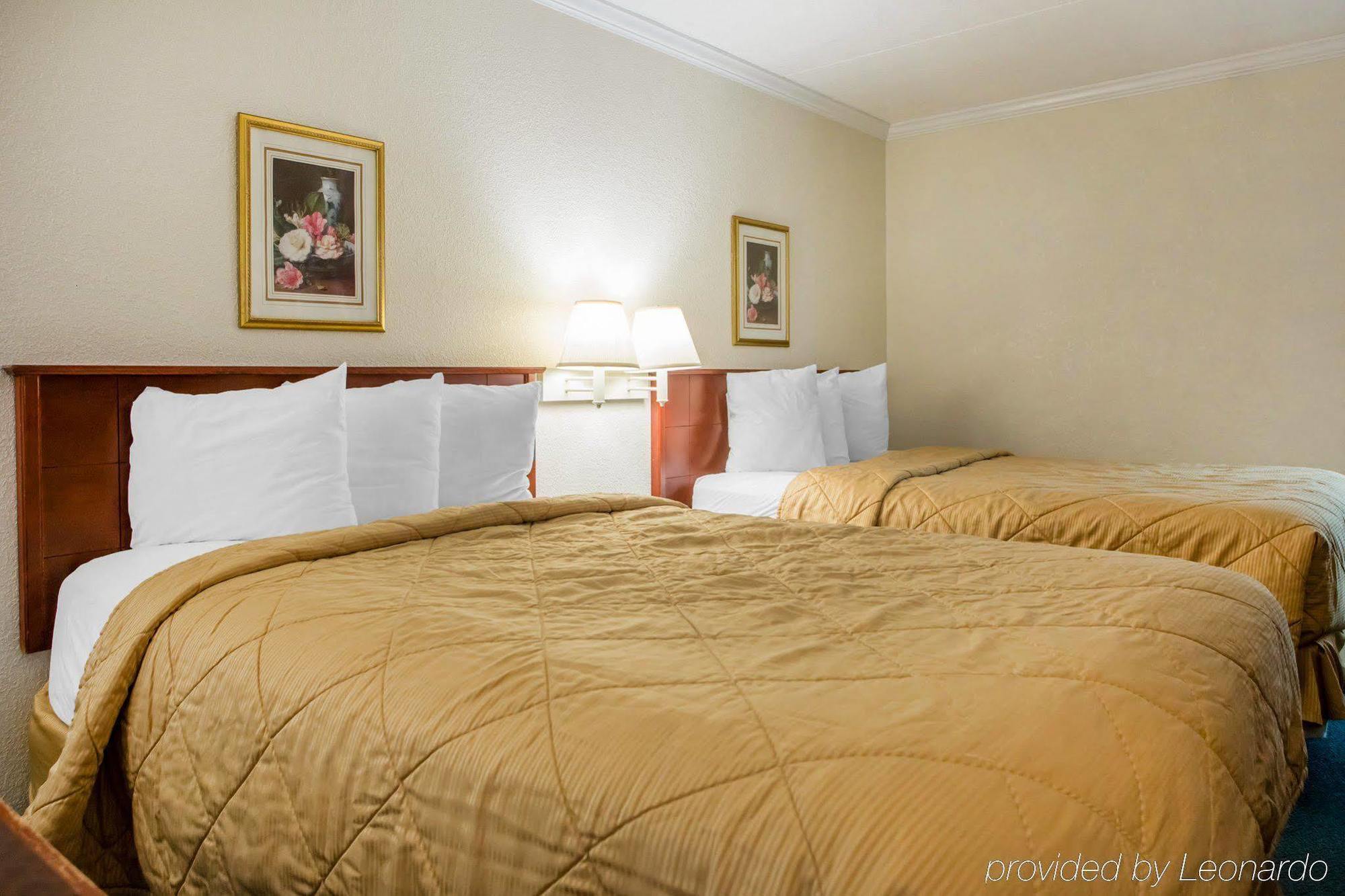 Hometowne Studios By Red Roof Egg Harbor-Atlantic City Airport Egg Harbor Township Bagian luar foto